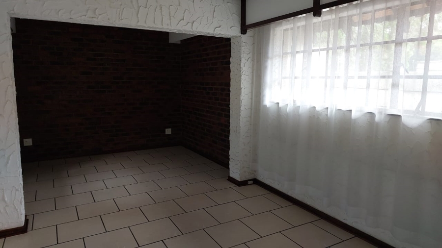 To Let 3 Bedroom Property for Rent in Vaalpark Free State